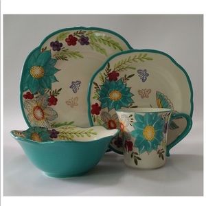 Meet your Posher, Claudia